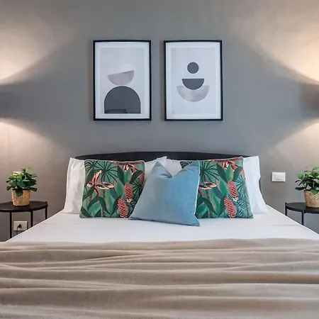 Marble - A Pochi Passi Dal Centro E Dalla Stazione Апартаменты