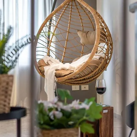 Marble - A Pochi Passi Dal Centro E Dalla Stazione Апартаменты