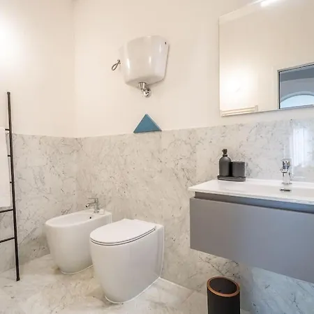 Marble - A Pochi Passi Dal Centro E Dalla Stazione Апартаменты *