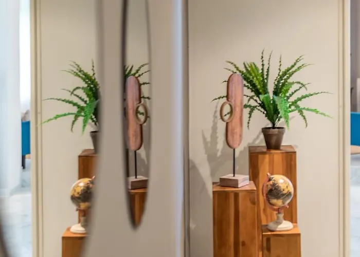 Marble - A Pochi Passi Dal Centro E Dalla Stazione Apartment *